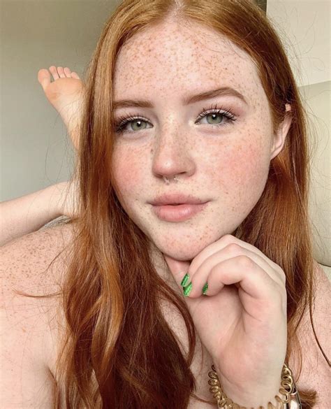 Freckled Mom Porn Pics & Naked Photos